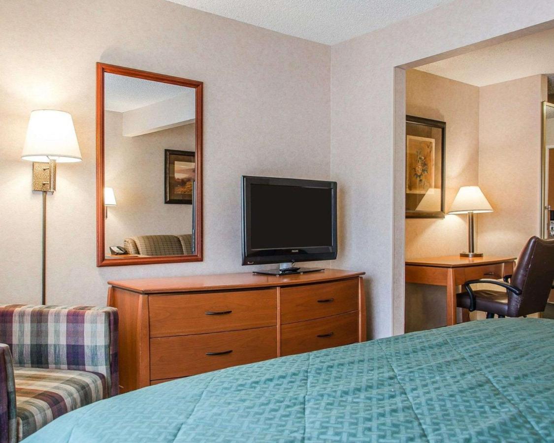 King Suite - Non-Smoking at Quality Inn & Suites Twin Falls North