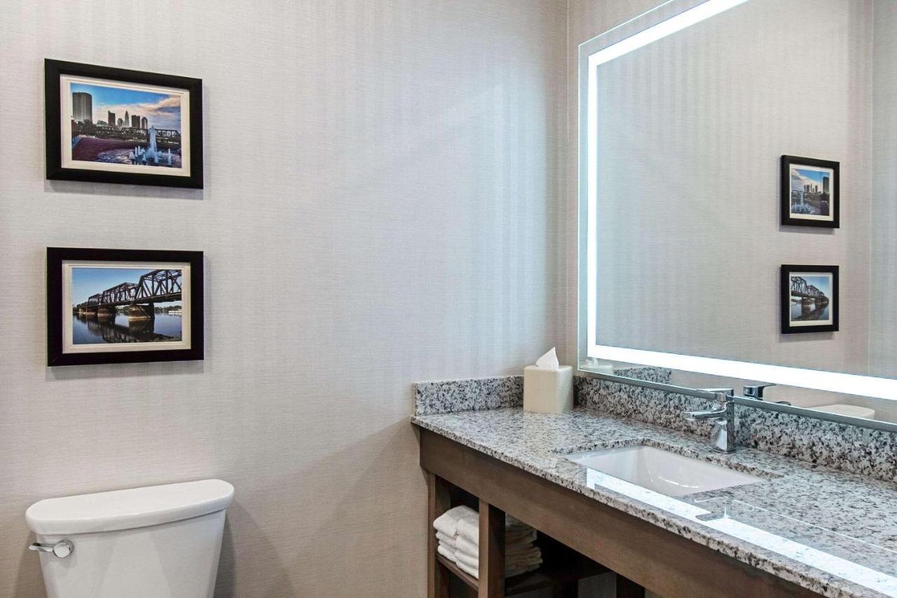 King Suite with Sofa Bed - Non-Smoking at Comfort Suites Grove City - Columbus South