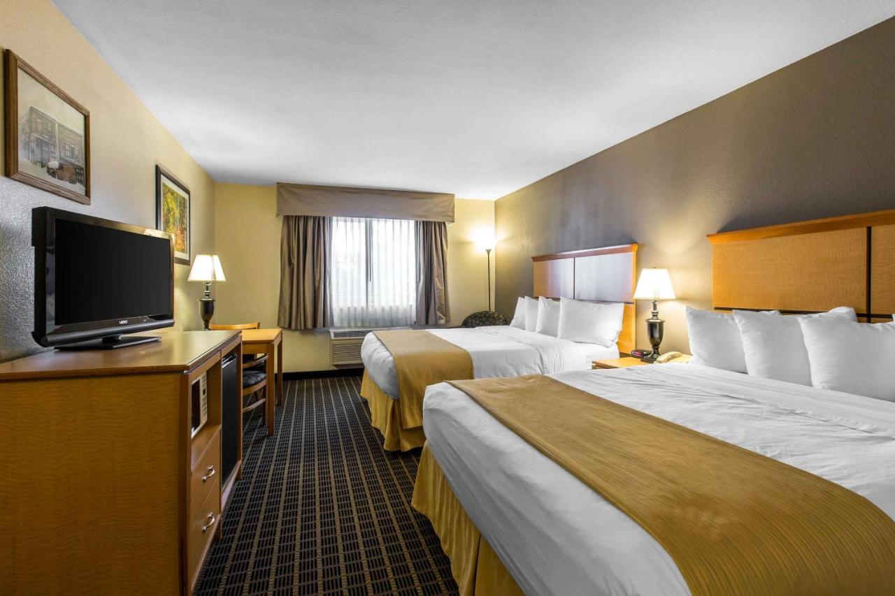 Queen Room with Two Queen Beds - Non-Smoking at Quality Inn & Suites Silverthorne - Copper Mountain