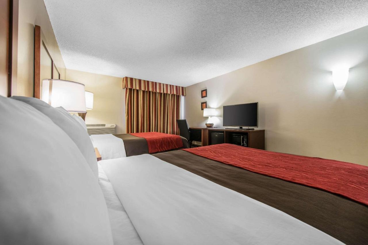 Double Room with Two Double Beds - Non-Smoking at Budget Inn - Denver East