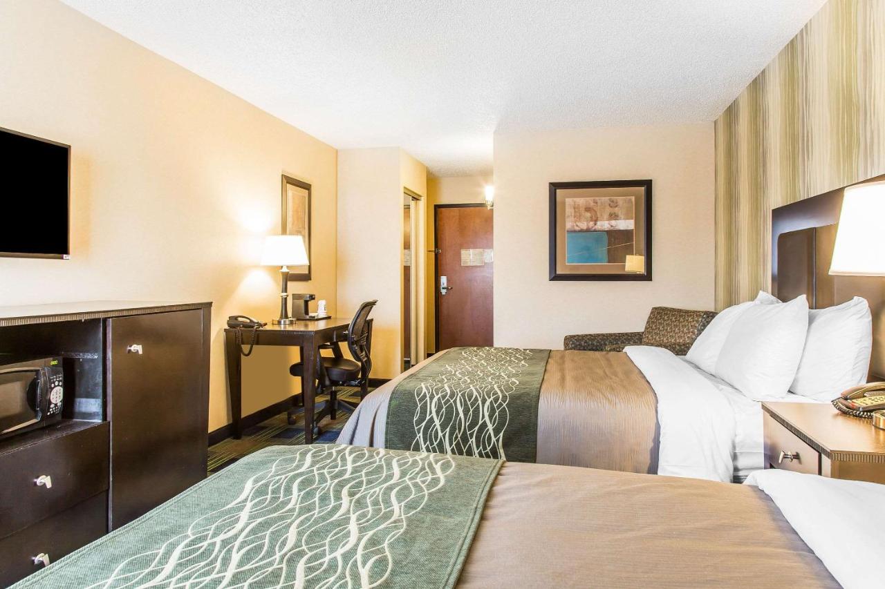 Queen Room with Two Queen Beds - Non-Smoking at Comfort Inn & Suites Meriden East