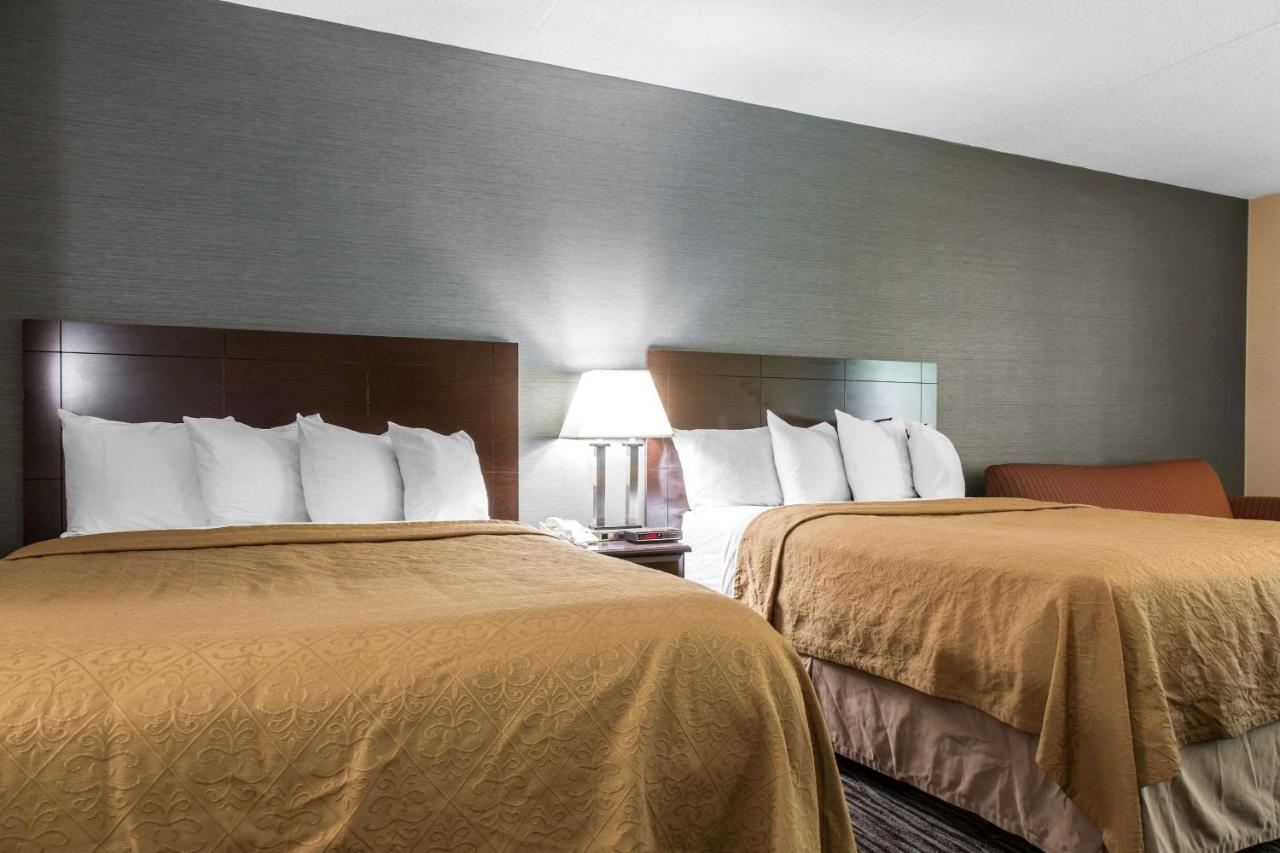 Queen Suite With Two Queen Beds Non Smoking  at Danbury Inn & Suites