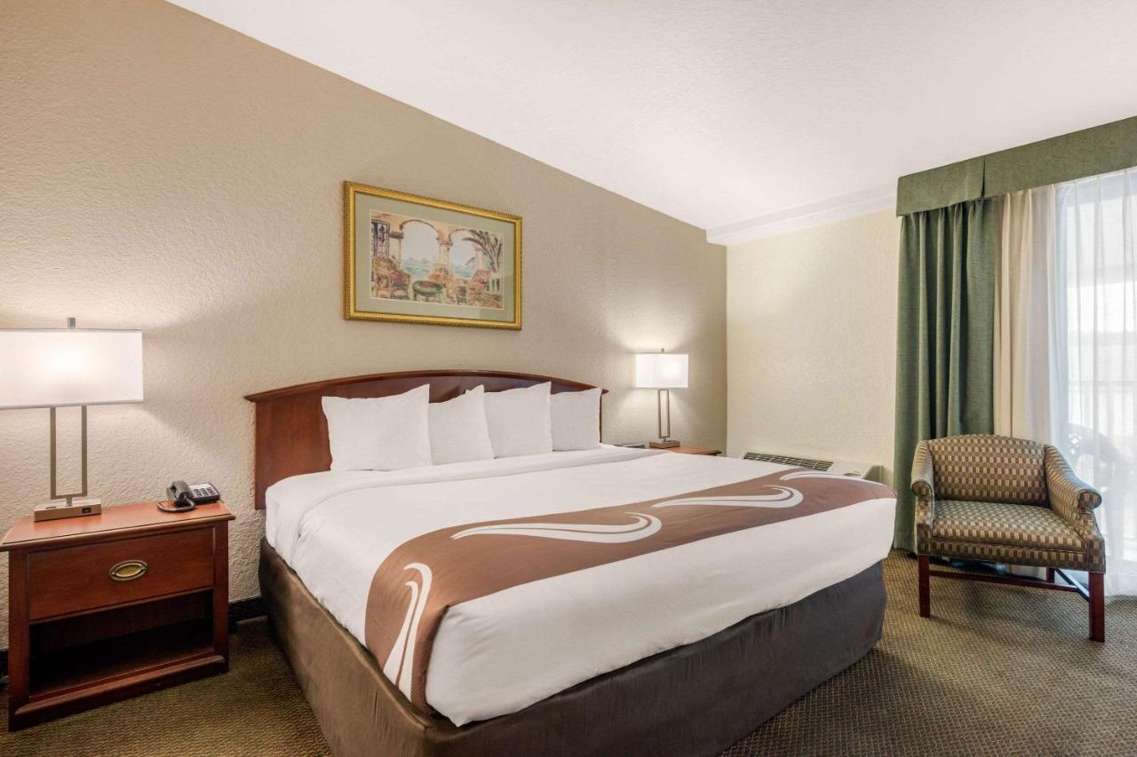  | Quality Inn & Suites Tarpon Springs South