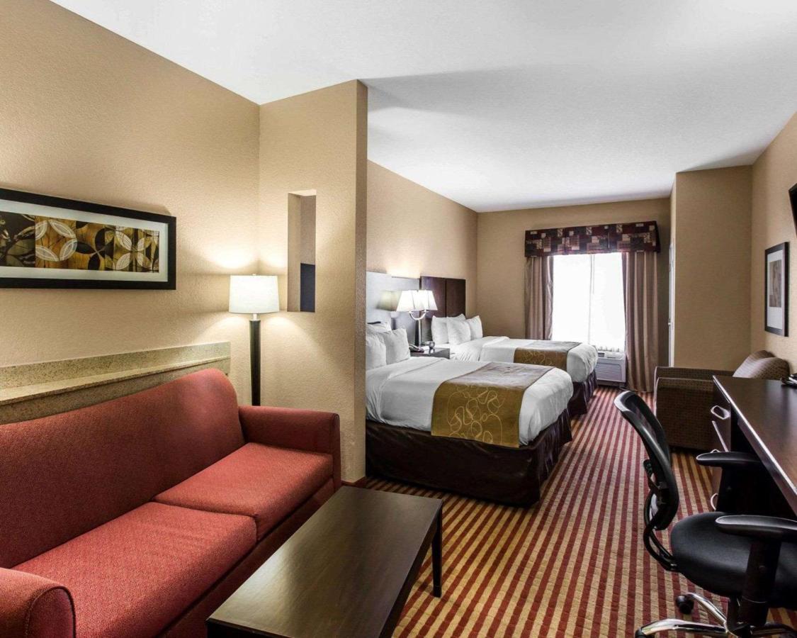 Queen Suite with Two Queen Beds - Non-Smoking at Comfort Suites Waycross