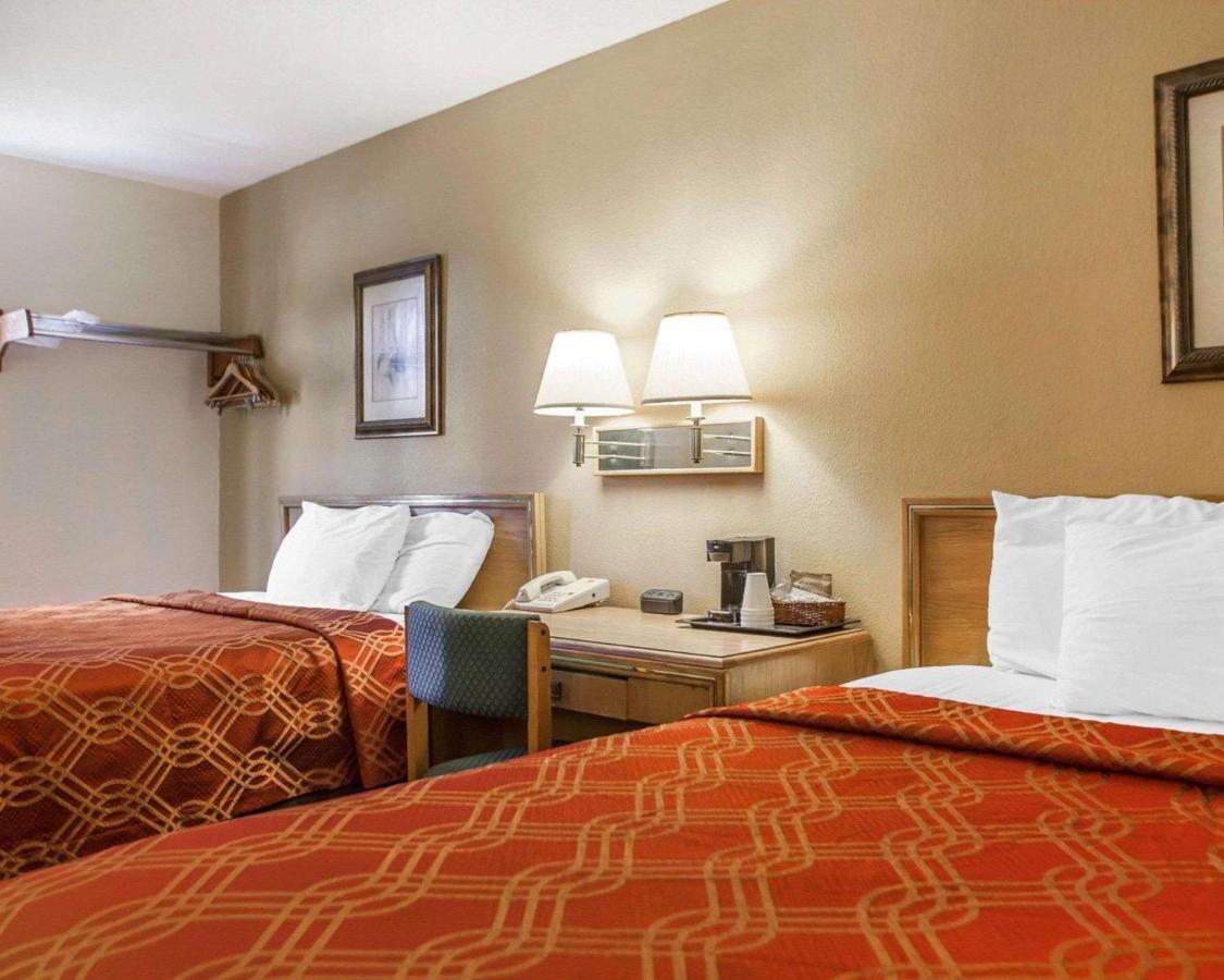 Queen Room with Two Queen Beds - Non-Smoking at Clarion Pointe Bettendorf - Quad Cities