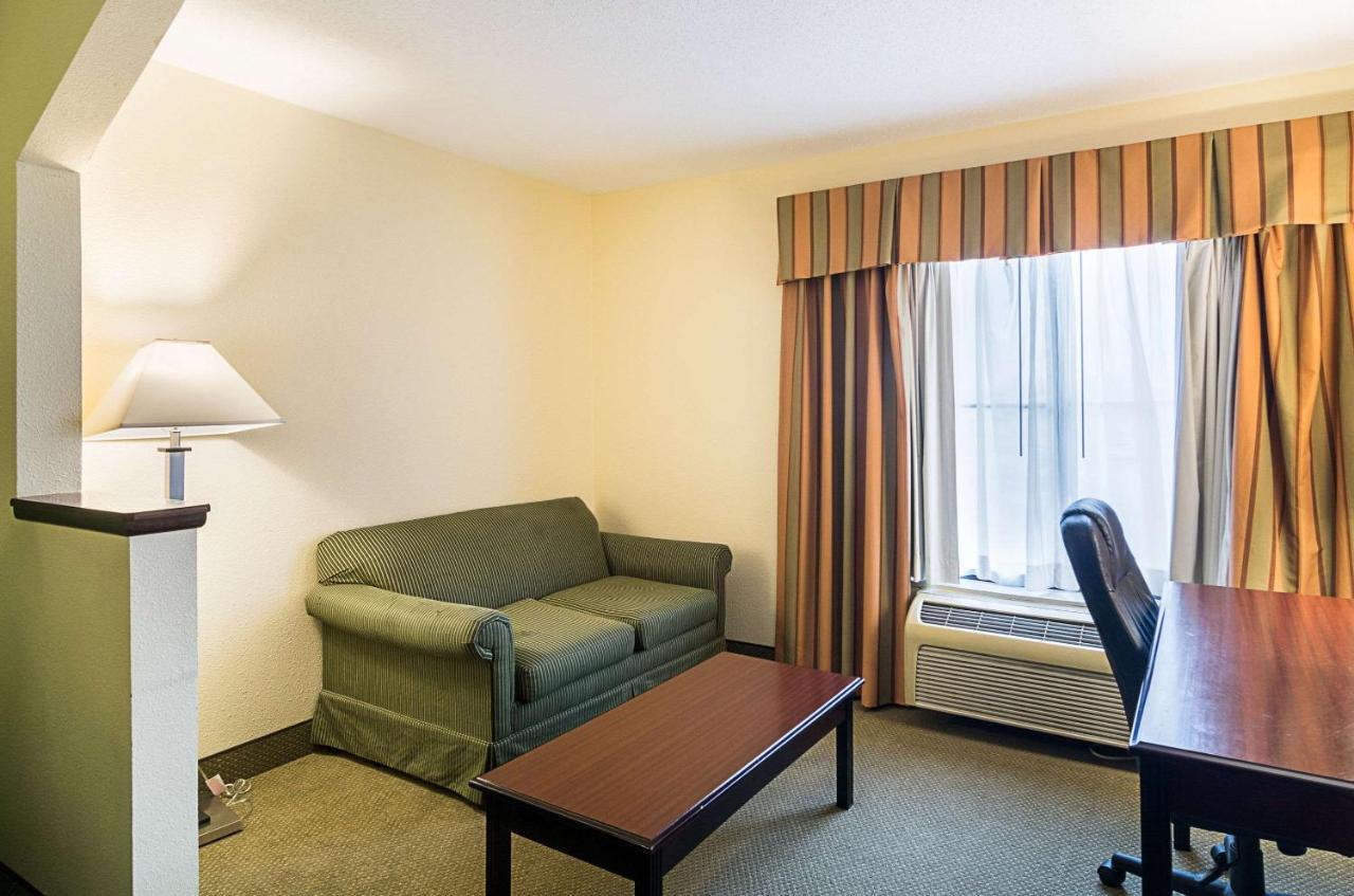 Standard Double Suite - Non-Smoking at Quality Inn & Suites near I-80 and I-294