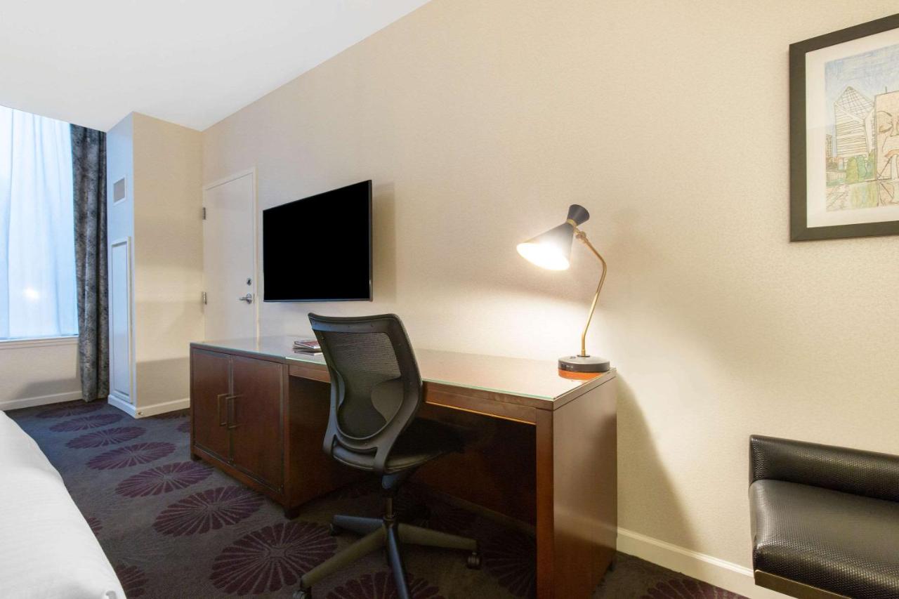King Room - Disability Access at The Chicago Hotel Collection - Magnificent Mile