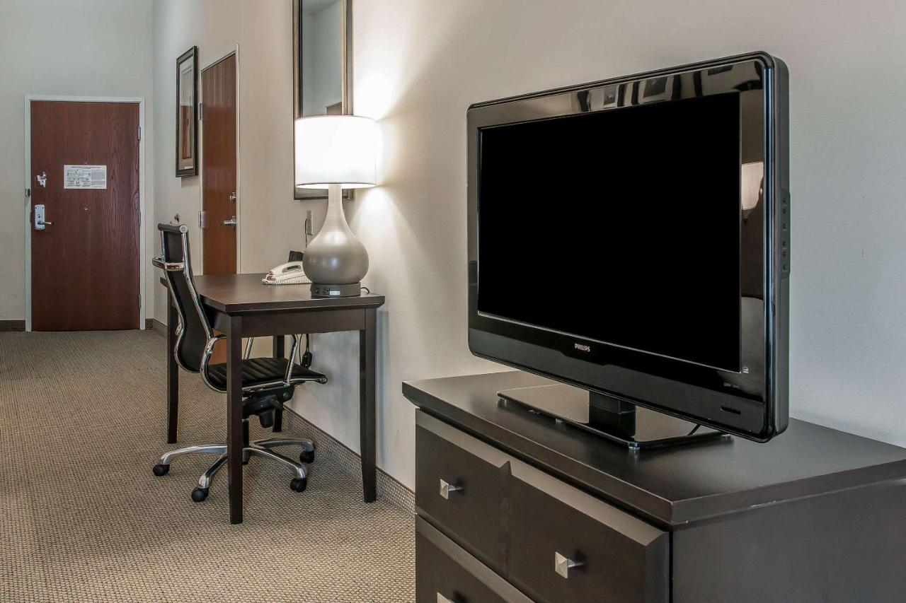 Queen Suite with Two Queen Beds - Non-Smoking at Comfort Suites South Bend near Casino