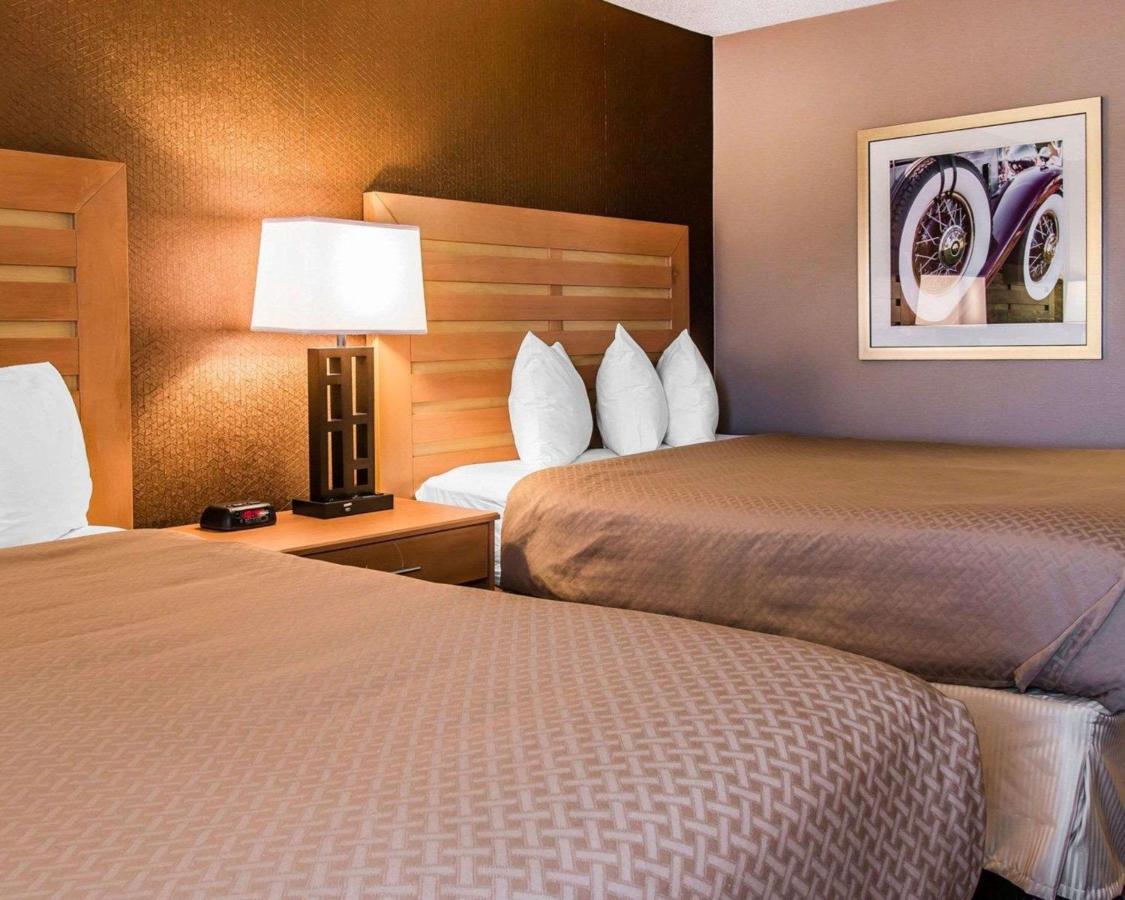 Room #46147317 at Quality Inn & Suites Warren - Detroit
