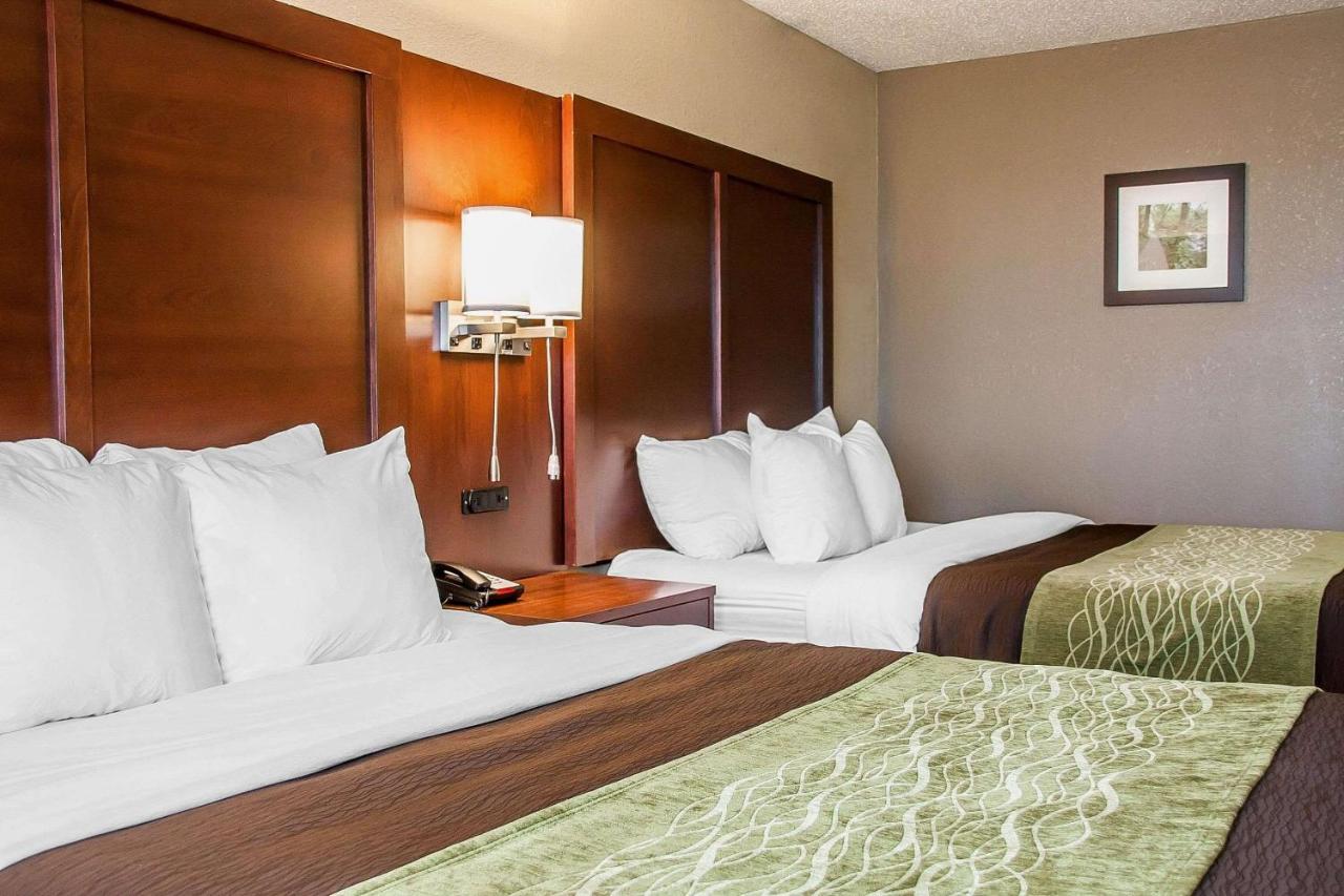 Queen Room with Two Queen Beds - Non-Smoking at Comfort Inn Fergus Falls