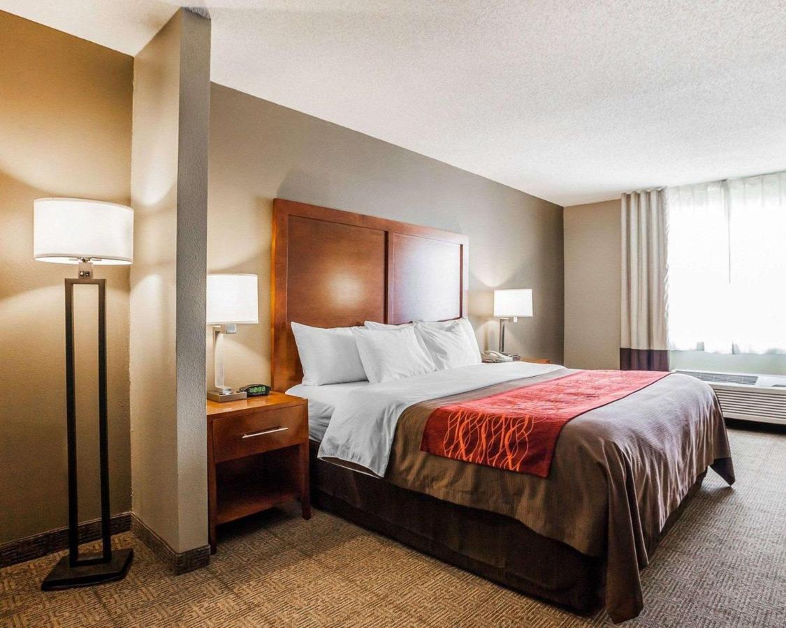 King Suite - Non-Smoking at Comfort Inn & Suites Moberly