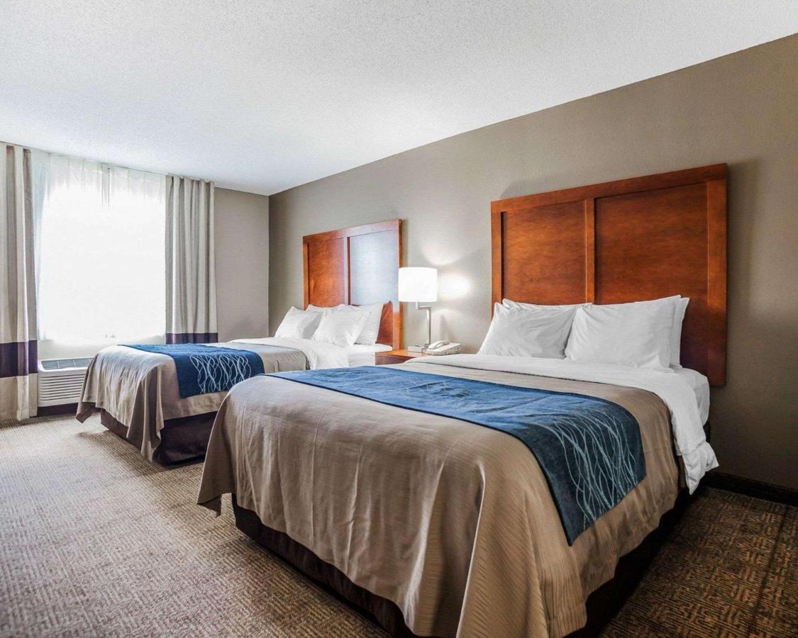 Queen Room with Two Queen Beds - Non-Smoking at Comfort Inn & Suites Moberly