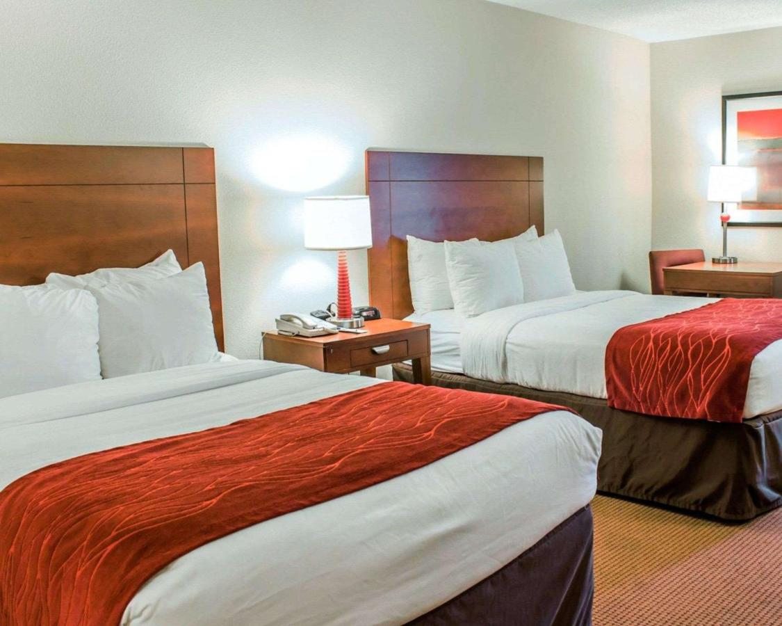 Room #2475715 at Comfort Inn Fayetteville near Fort Bragg