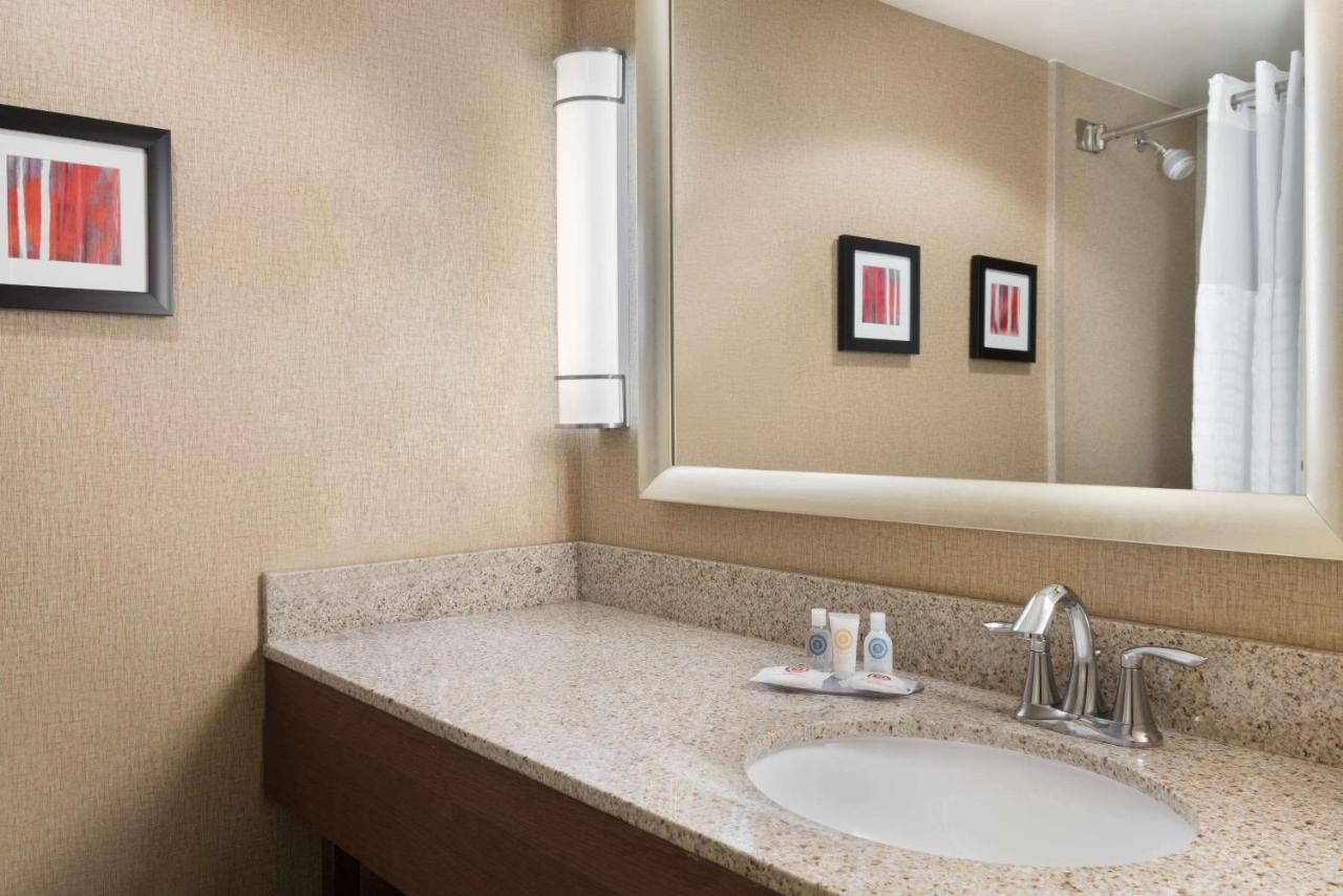 King Room - Non-Smoking at Comfort Inn Fayetteville near Fort Bragg