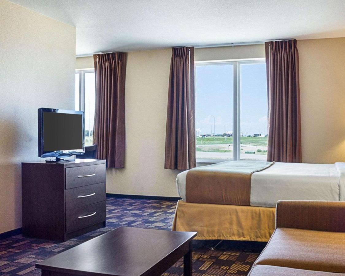 King Suite with Sofa Bed - Non-Smoking at Quality Inn & Suites Minot North