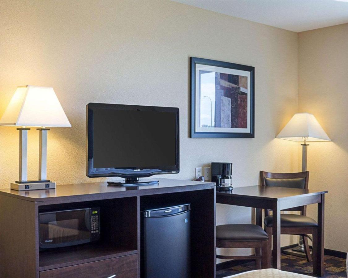 Suite with Two Queen Beds - Accessible/Non-Smoking at Quality Inn & Suites Minot North