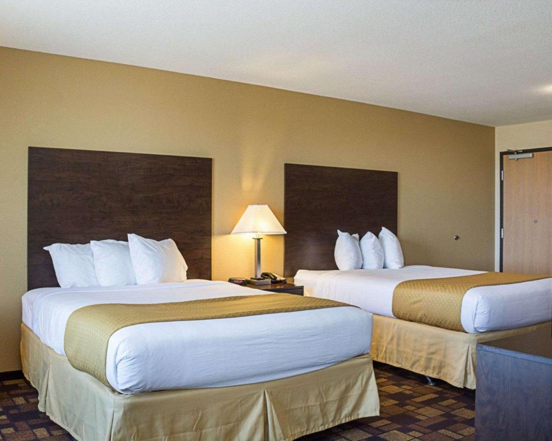 Suite with Two Queen Beds - Accessible/Non-Smoking at Quality Inn & Suites Minot North