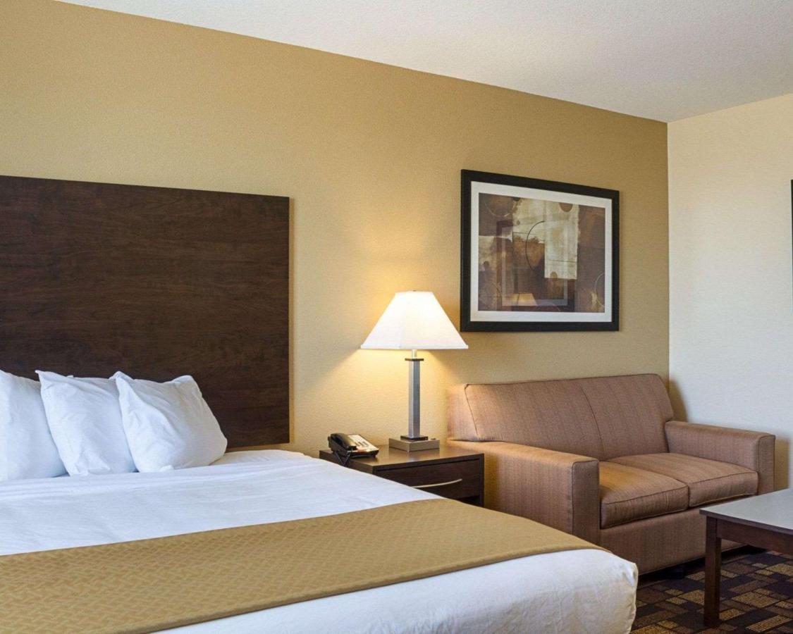 King Suite with Sofa Bed - Non-Smoking at Quality Inn & Suites Minot North