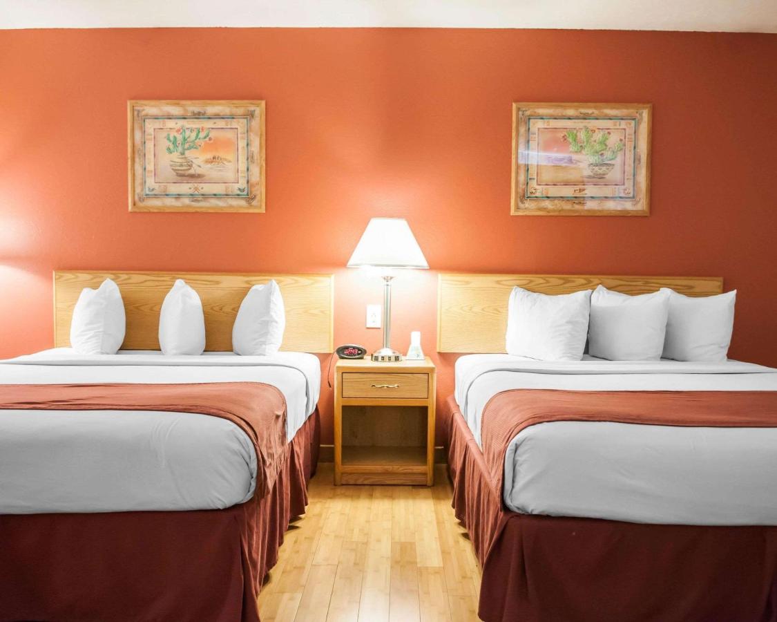 Room #27763005 at Econo Lodge Albuquerque Old Town