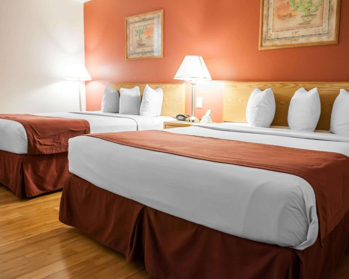Room #27763005 at Econo Lodge Albuquerque Old Town