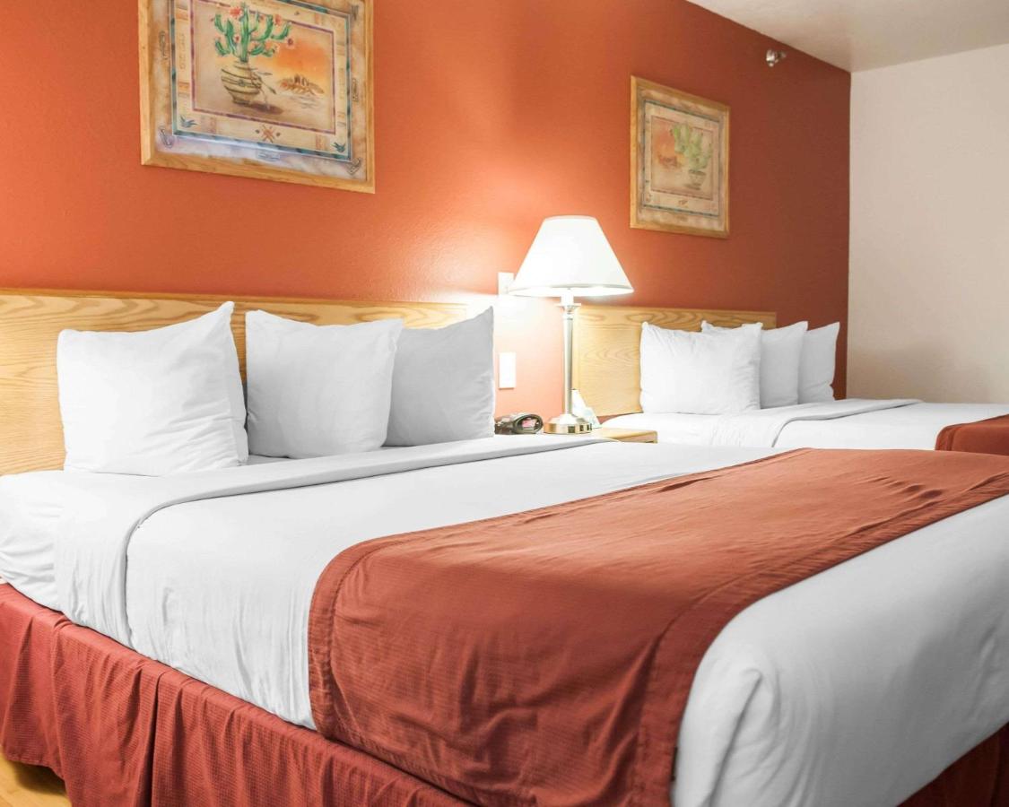 Room #27763005 at Econo Lodge Albuquerque Old Town