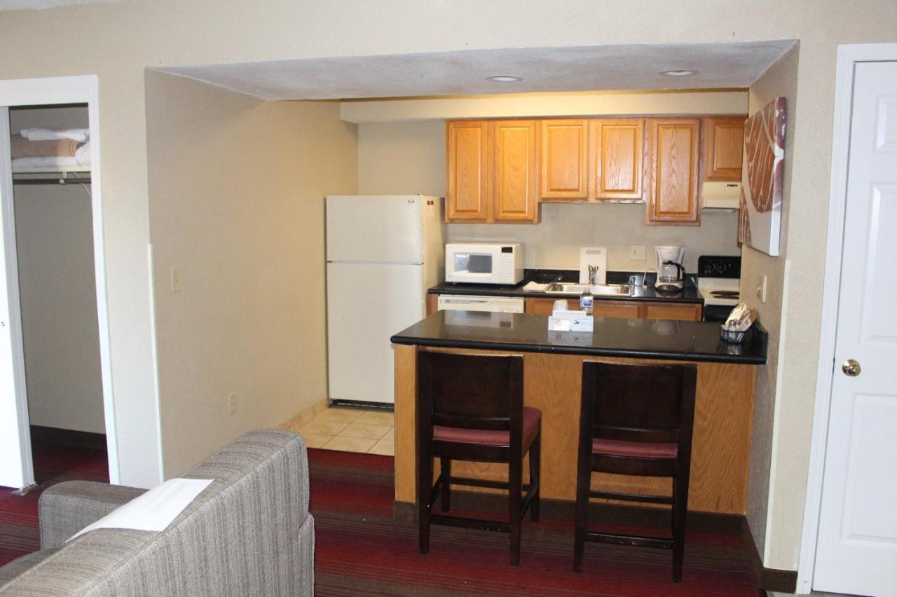 2 Queen Beds, Studio, Suite, Non-Smoking at Hawthorn Suites by Wyndham Wichita East