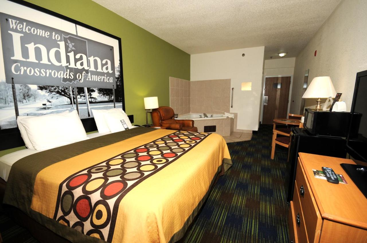 Deluxe King Studio Suite - Non-Smoking at Super 8 by Wyndham Corydon