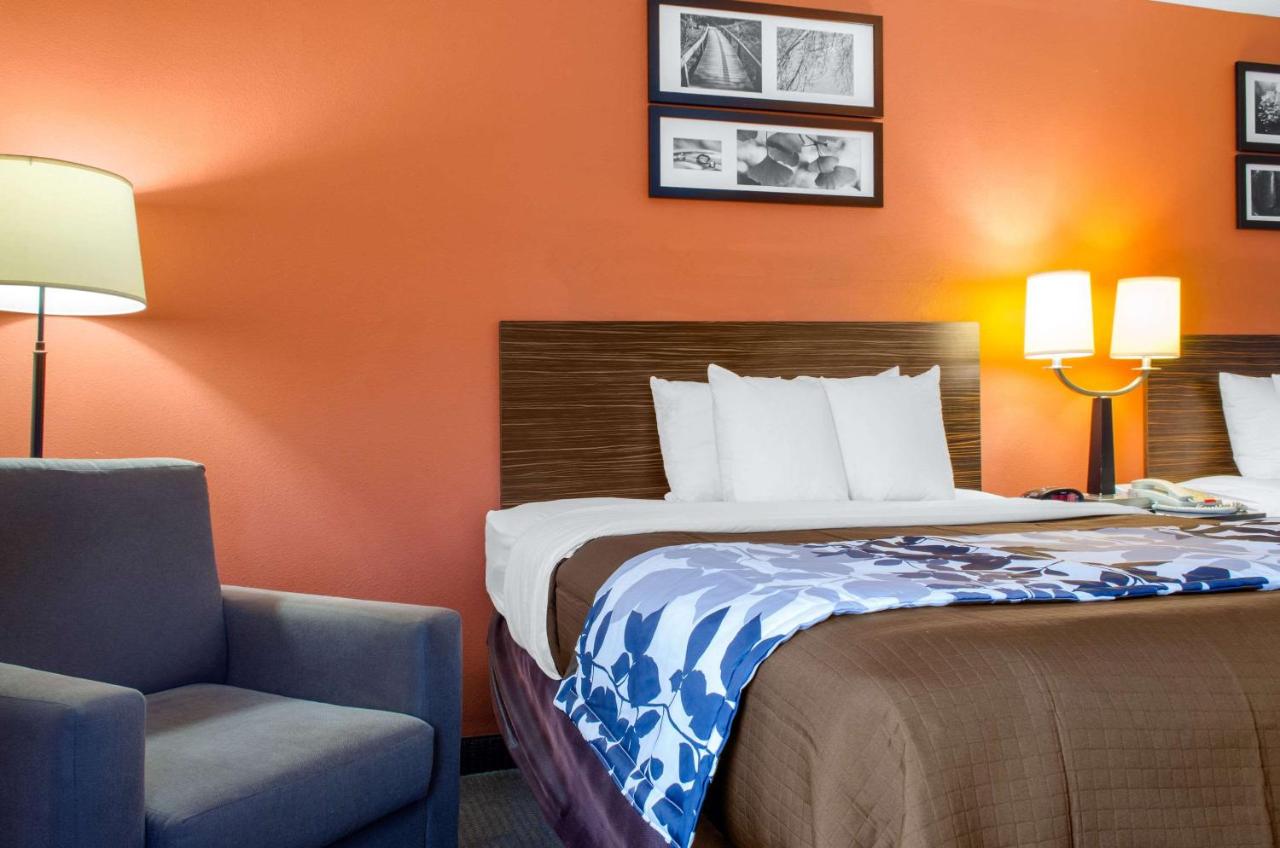 Queen Room - Non-Smoking at Spark by Hilton Montgomery EastChase