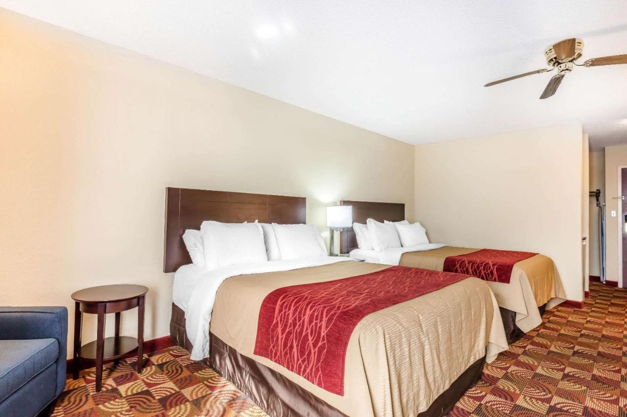 Queen Room with Two Queen Beds - Non-Smoking at Comfort Inn & Suites Jasper Hwy 78 West