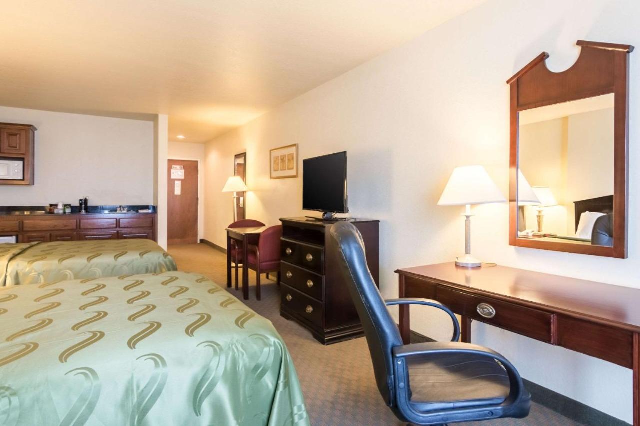Room #27984017 at Quality Inn & Suites
