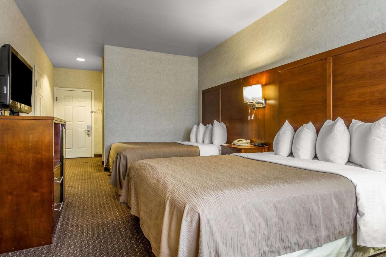 Queen Room with Two Queen Beds - Non-Smoking at Quality Inn