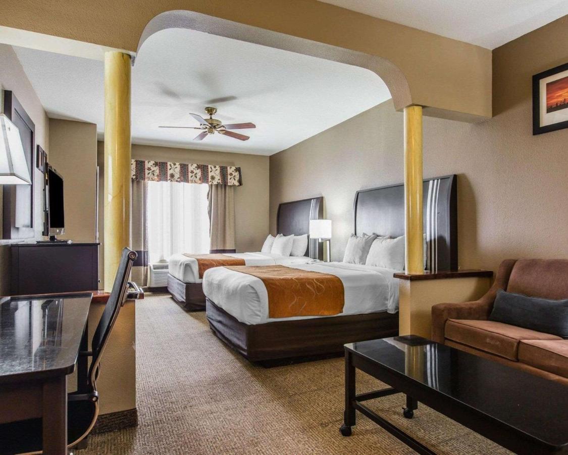 Queen Room with Two Queen Beds - Non-Smoking at Comfort Suites Bakersfield