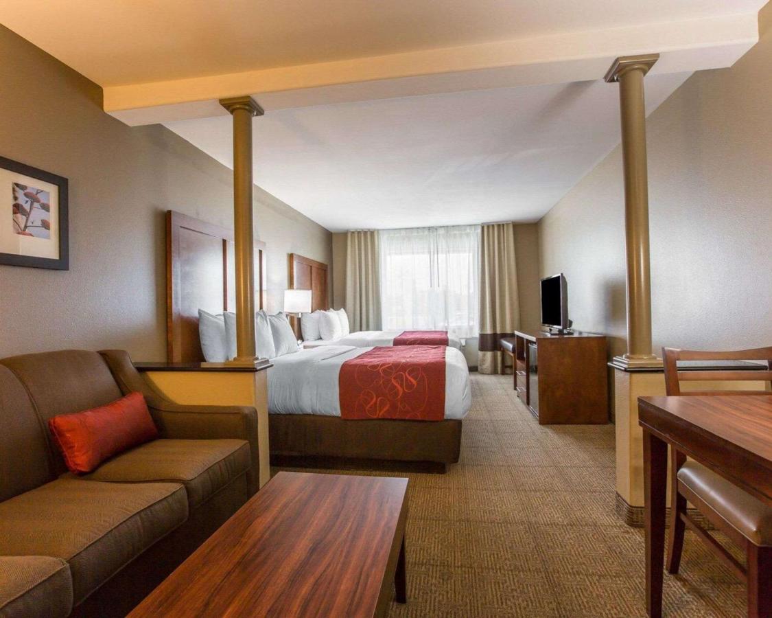 Queen Suite - Non-Smoking at Comfort Suites Victorville-Hesperia