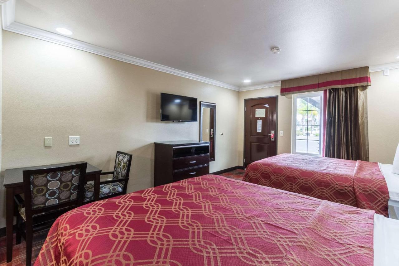 Queen Room with Two Queen Beds - Non-Smoking at Econo Lodge Inn & Suites Escondido Downtown