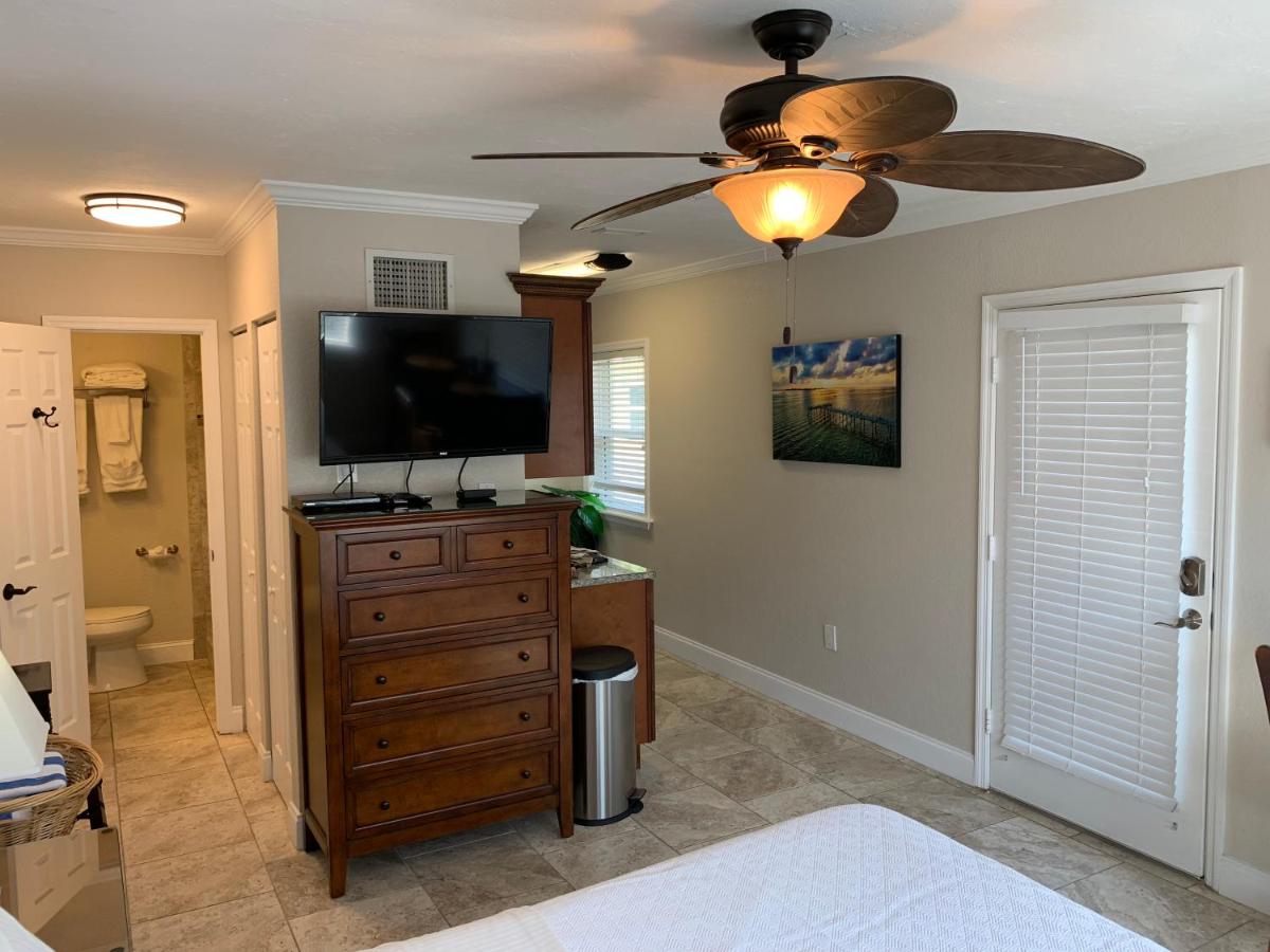 King Studio with Terrace at Twin Palms at Siesta