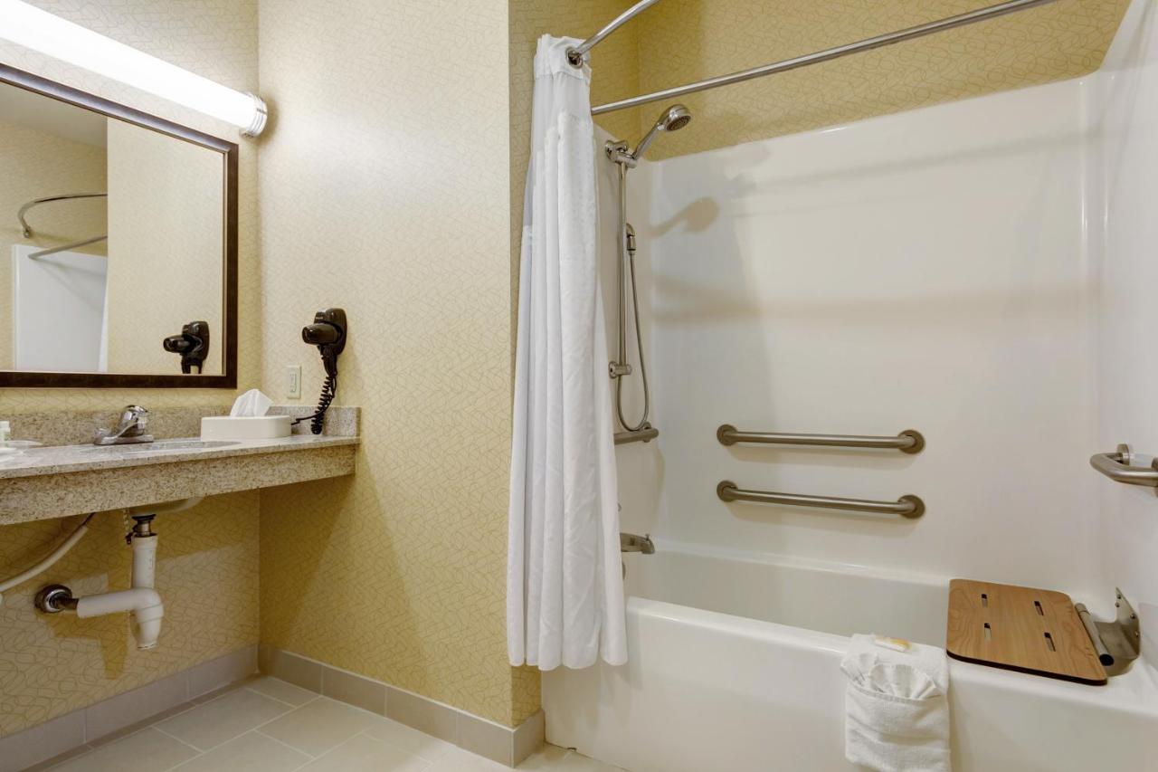 King Room - Mobility Access/Hearing Accessible at Holiday Inn Poplar Bluff, an IHG Hotel