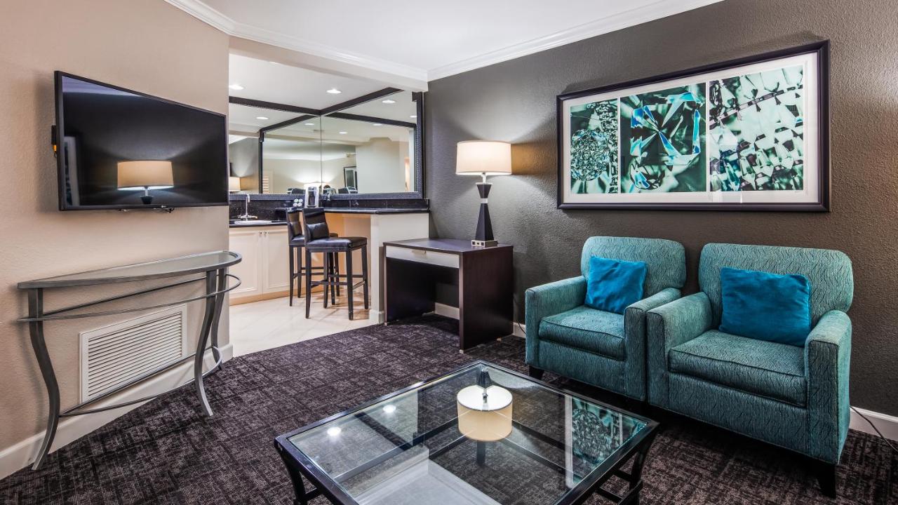 Deluxe King Suite (No Resort Fees + Free Parking) at Best Western Plus Casino Royale - Center Strip