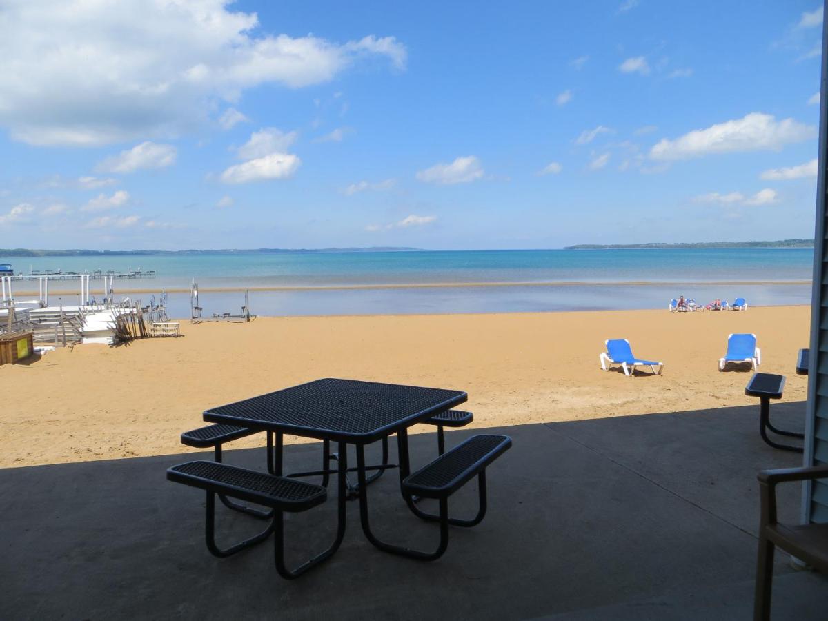 Deluxe King and Queen Room Beach View - First Floor at Grand Beach Resort Hotel