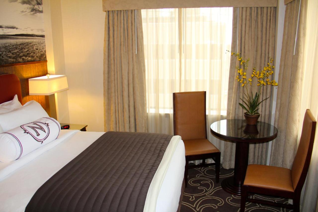 Queen Room at Northern Hotel