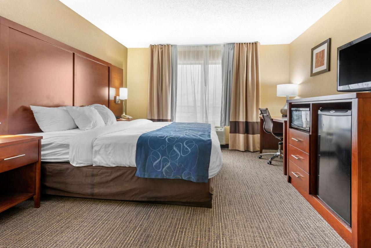 King Suite with Sofa Bed - Non-Smoking at Comfort Suites Findlay I-75 near Sports Complex