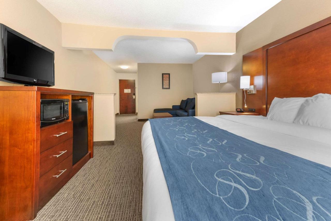 King Suite with Sofa Bed - Non-Smoking at Comfort Suites Findlay I-75 near Sports Complex