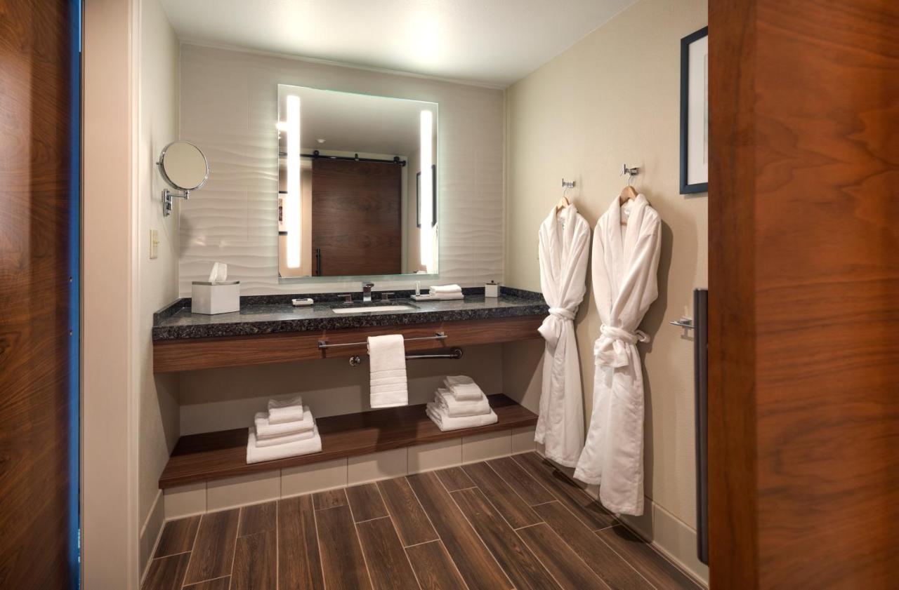 Studio at Bear Springs Hotel
