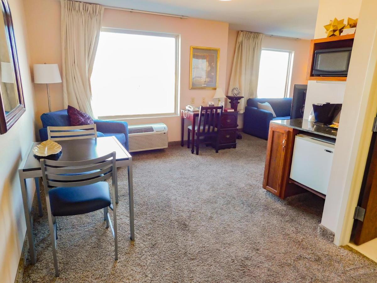 Superior King Suite - Non-Smoking at Days Inn & Suites by Wyndham Pocahontas