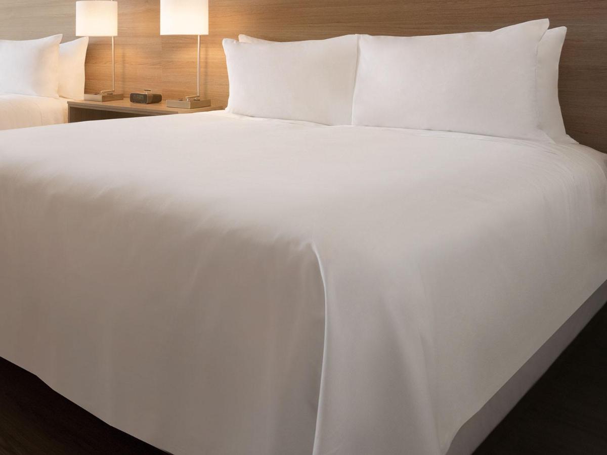 Queen Room with Two Queen Beds - Non-Smoking at Radisson Hotel Phoenix Airport