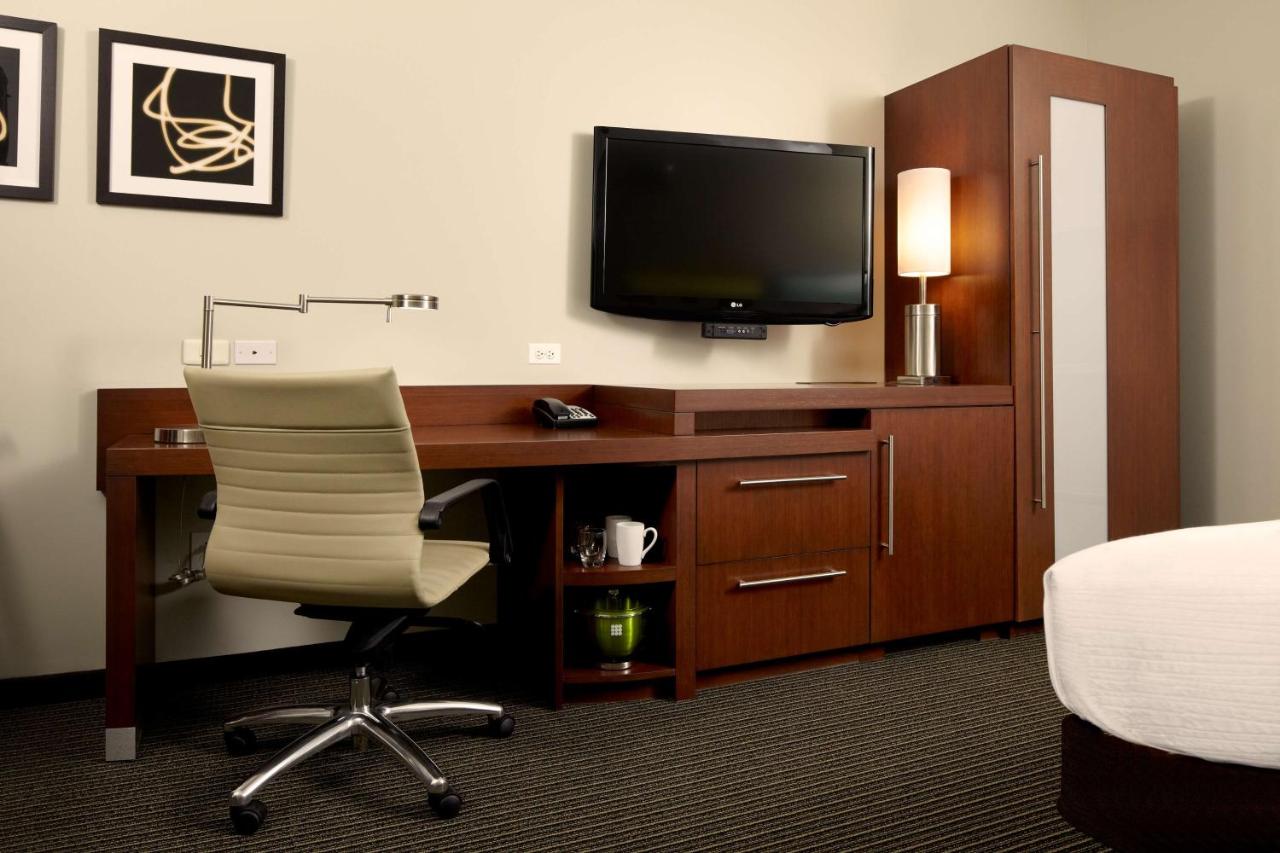 King Room - Disability Access at Hyatt Place Detroit Royal Oak
