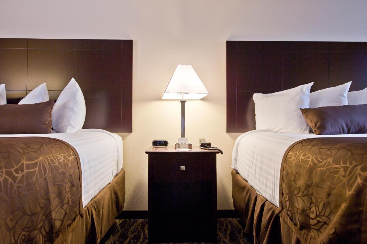 Queen Room at Cobblestone Inn & Suites - Boone