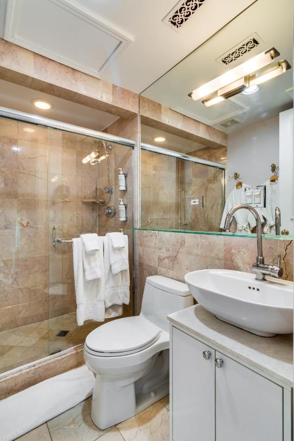 Double Room at The Golden Arm