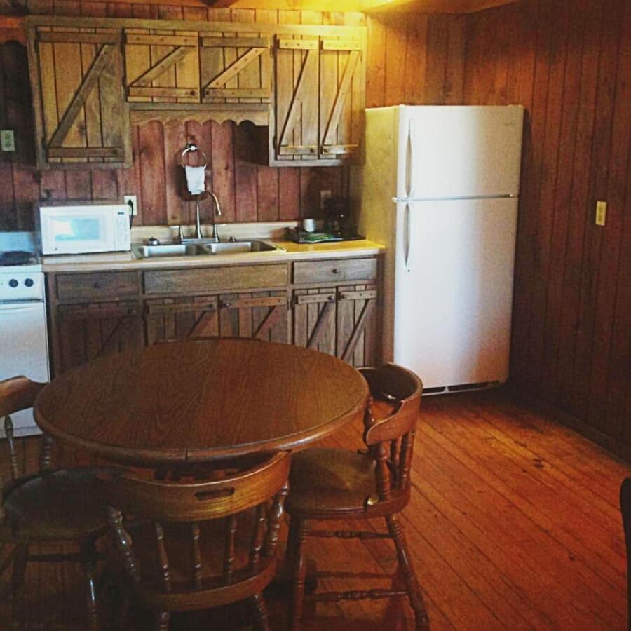Villa at The Smokehouse Lodge and Cabins
