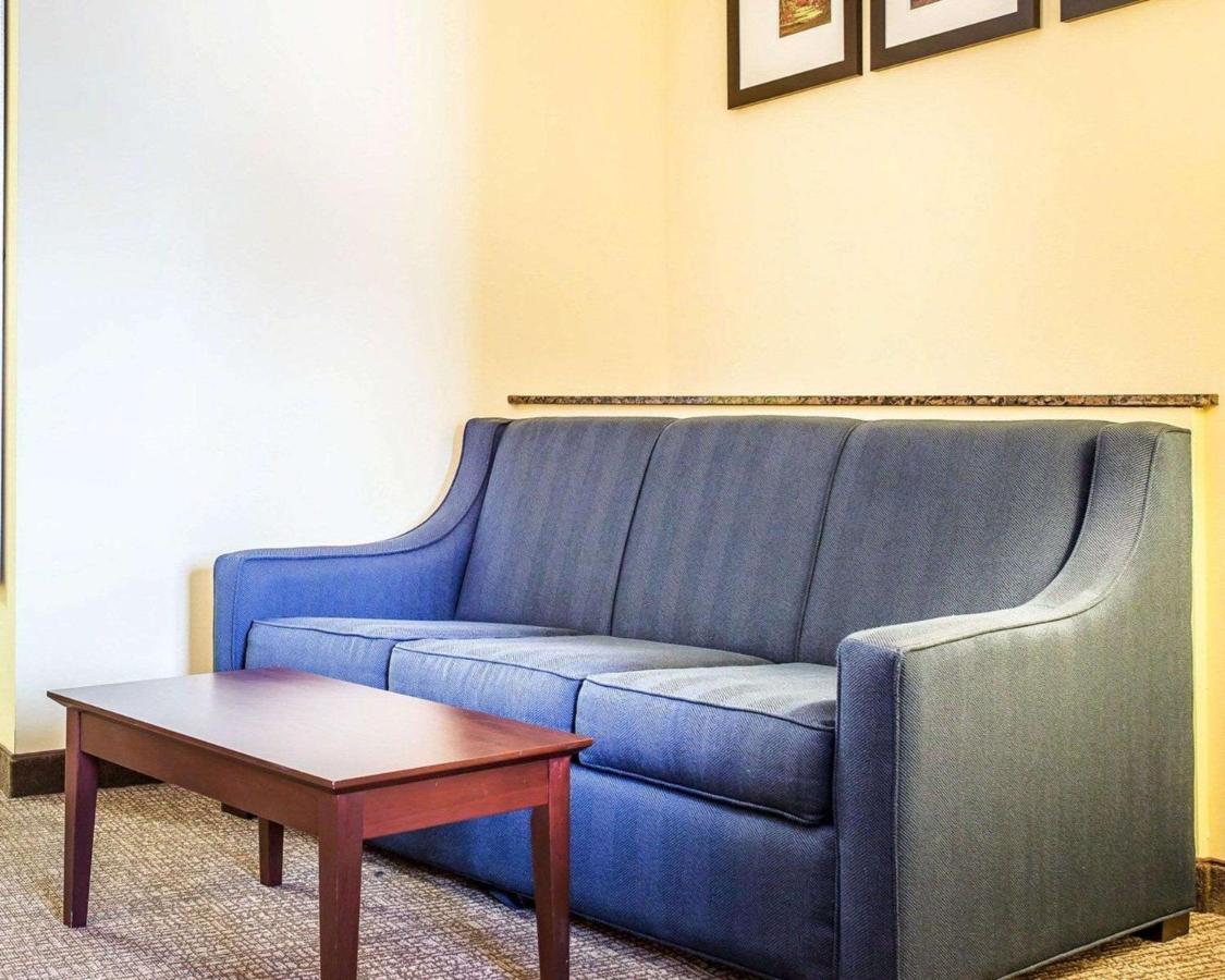 King Suite at Comfort Suites Rock Hill Manchester Meadows Area