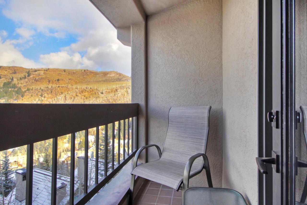 Deluxe King Room at The Pines Lodge, a RockResort, by Vail Resorts